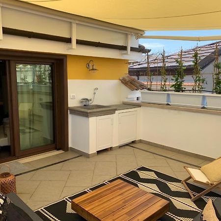 Wood Luxury House Apartment Пескара Екстериор снимка