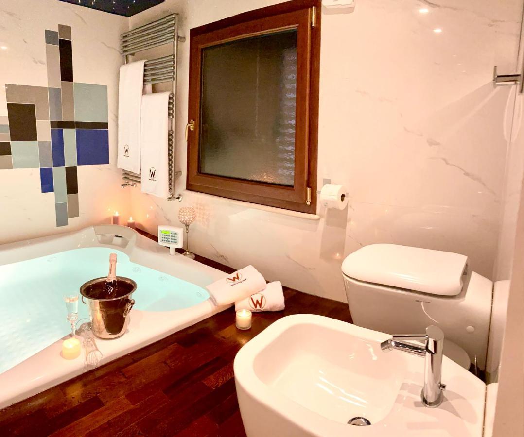 Wood Luxury House Apartment Пескара Екстериор снимка