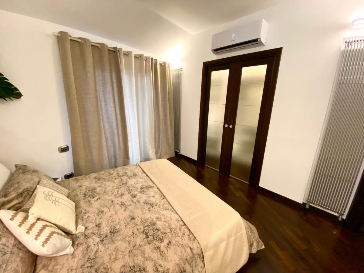 Wood Luxury House Apartment Пескара Екстериор снимка