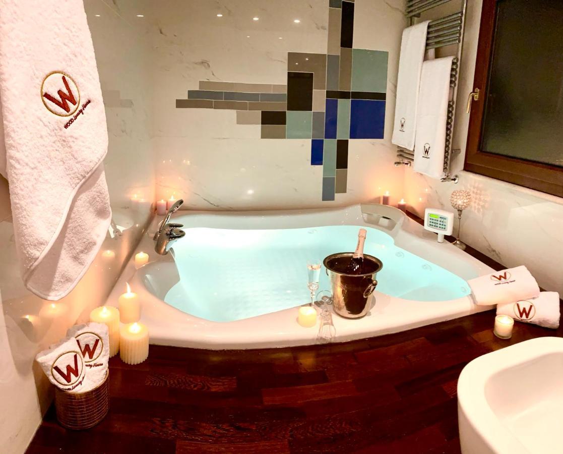Wood Luxury House Apartment Пескара Екстериор снимка